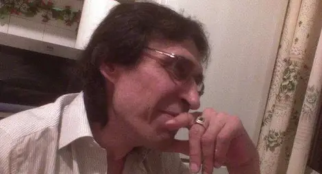 ПОД ТУЙ БЕСИЛО