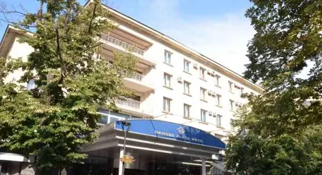 &bdquo;България Лизинг&ldquo; обещава пак да отвори хотел &bdquo;Дунав плаза&ldquo;