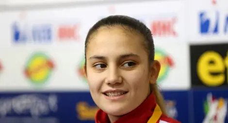 Ивет Горанова е олимпийска шампионка Ивет Горанова е олимпийска шампионка