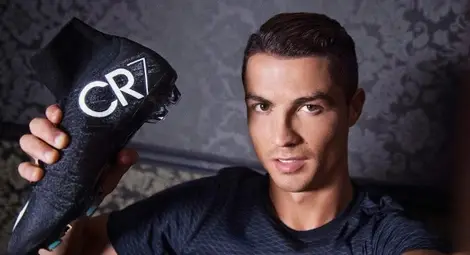 Кристиано Роналдо пусна своя колекция обувки