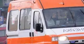 Кола блъсна внезапно изскочило на пътя дете