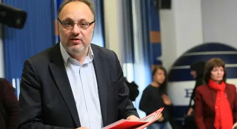 Зъболекари настояват за нов модел на финансиране на денталното лечение Зъболекари настояват за нов модел на финансиране на денталното лечение