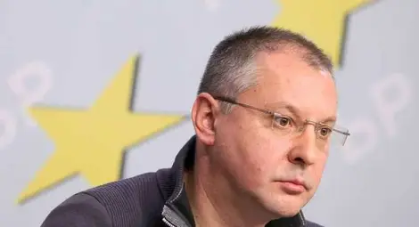 Станишев поиска оставка на правителството и спешни консултации Станишев поиска оставка на правителството и спешни консултации