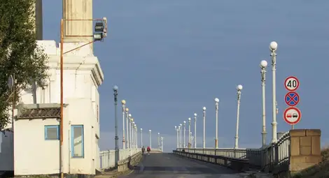 Русенска фирма ще ремонтира осветлението на Дунав мост Русенска фирма ще ремонтира осветлението на Дунав мост