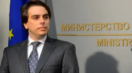 Скандалът се разраства: Асен Василев призна за документ за плащания по АЕЦ "Белене"