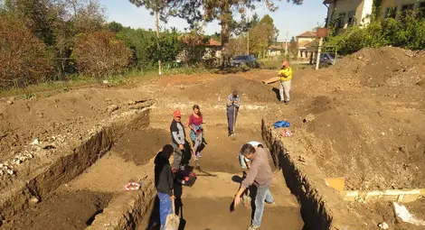 Некропол отпреди 7 хиляди години  представя археологът Димитър Чернаков