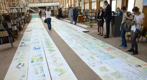 Най-дългият русенски комикс с междинен резултат 231,4 метра Най-дългият русенски комикс с междинен резултат 231,4 метра