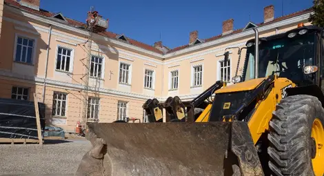 Символични първи копки дадоха  старт на школски ремонти