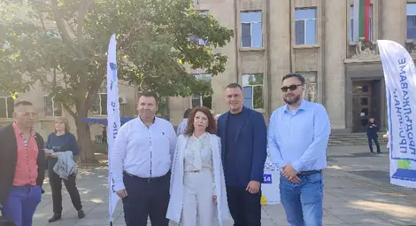 Христо Петров &ndash; Ицо Хазарта и Рена Стефанова към гражданите на Русе: Мили хора, ядосайте се! Излезте и гласувайте!