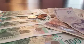 Банкови служители спасиха парите на измамен по телефона пенсионер