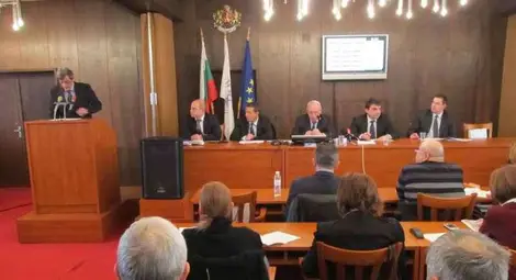 2012: Русе изпусна Митницата, но хвана спасителния пояс за Спортната зала