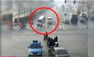 Коли мистериозно се вдигнаха във въздуха в Китай (видео)