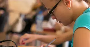 „Отец Паисий“ въвежда дизайн мисленето на университета Станфорд