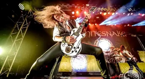 Whitesnake слагат край на кариерата си с концерт в България