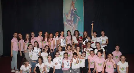 „Импулс“ отново с Гран при на танцов конкурс в Румъния „Импулс“ отново с Гран при на танцов конкурс в Румъния