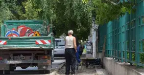 Подменят 200 метра тротоари в центъра