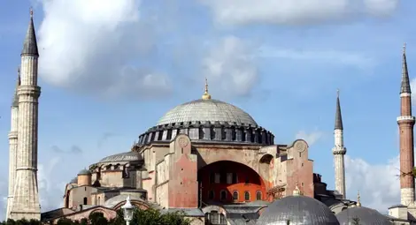 Арменският патриарх призова &bdquo;Света София&rdquo; да стане място за поклонение