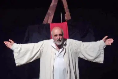 Поп Кръстьо разказва за  саможертвата на Левски