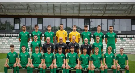 Мартин Цирков с формацията на „Лудогорец“ до 17 години. Снимка: ludogorets.com Мартин Цирков с формацията на „Лудогорец“ до 17 години. Снимка: ludogorets.com