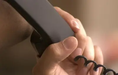 Заловиха телефонни измамници с помощта на баба