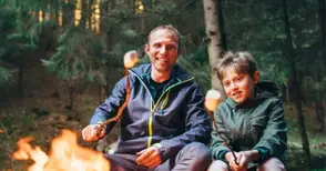 Как се става мъж в свят, който вече не учи момчетата да възмъжават