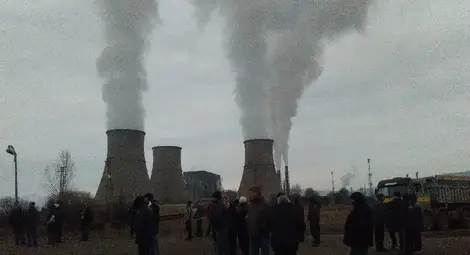 Цистерна едва не прегази протестиращите миньори в Бобов дол