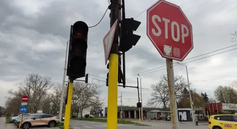 Умни светофари за половин милион евро ще регулират движението по бул. &bdquo;Липник&ldquo;