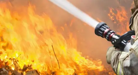 Възрастна жена загина при пожар в дома си в Русе