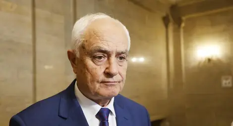 Връщането на наборната служба не е на дневен ред, заяви Запрянов