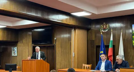 "Поликолор-Оргахим" представи програма за над 5 млн. евро за технологично развитие и екологични решения "Поликолор-Оргахим" представи програма за над 5 млн. евро за технологично развитие и екологични решения