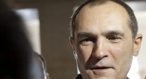 Божков: Група некомпетентни политици показват незачитане на Конституцията на България