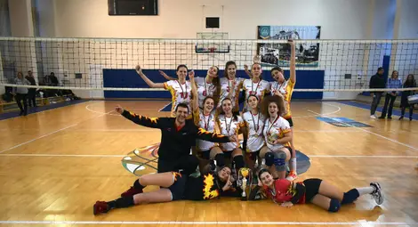 Девойките от "Любо Ганев-Автосвят" спечелиха убедително Коледния волейболен турнир във Варна /галерия/