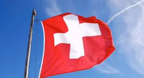 В Швейцария спират колите заради озоновия пик