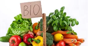 Производители показват биохрани на първия фермерски пазар