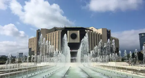 Минеков гони ГЕРБ от централата им в НДК; ГЕРБ: Министърът лъже Минеков гони ГЕРБ от централата им в НДК; ГЕРБ: Министърът лъже