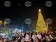 Стотици се събраха за запалването на коледните светлини на елхата в Пазарджик