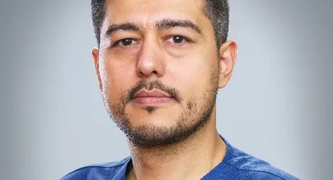 Д-р Гьокхан Дере