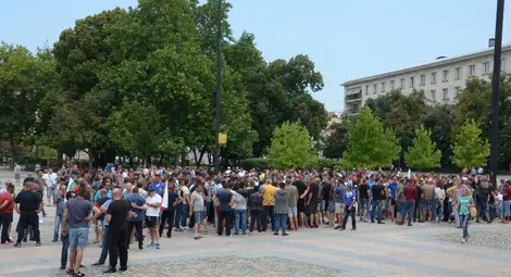 Над хиляда души се събраха на миналогодишния протест в Русе. 				                   Снимка: Архив &bdquo;Утро&ldquo;