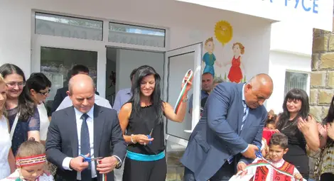 Бойко Борисов: Да са живи и здрави децата, другото ще го оправим