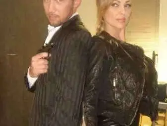 Глория  на 12-сантиметров ток, въпреки травма в Dancing Stars