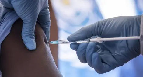 Икономическа полиция проверява смъртните случаи на ваксинирани