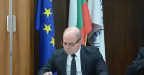 Кметът Стоилов: На снегопочистващите фирми се плаща само това, което е свършено