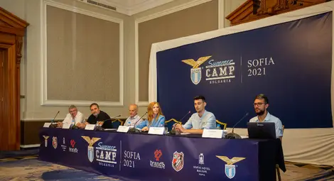 Лацио търси млади футболисти в България с първи детски футболен лагер извън Италия Лацио търси млади футболисти в България с първи детски футболен лагер извън Италия