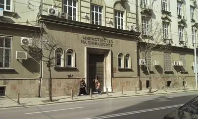 Изтеглихме още 500 милиона дълг, станаха 3,8 милиарда лева от началото на годината