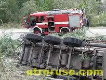 Цистерна с брашно се преобърна край Гоце Делчев, водачът загина