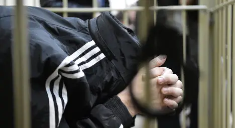 49-годишен чака в ареста 17-та присъда след гонка с полицаи