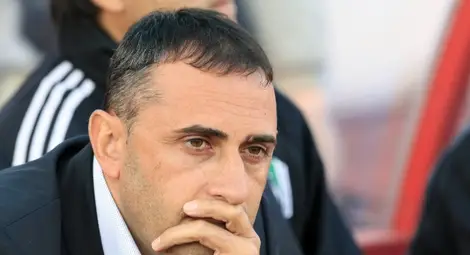 Футболното риалити с ум на врабче и селекционер от буренака