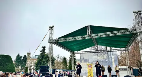 Стотици русенци пяха заедно с Братя Аргирови по време на концерта &bdquo;Не на насилието, да на доброто!&ldquo;