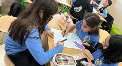 Над 400 ученици в Русе създават първия ученически подкаст за гражданско образование