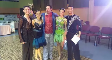 Танцьори на &bdquo;Фламинго&ldquo; с  призови места в Казанлък